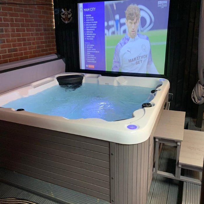 Trident Hot Tub 13AMP Plug and Play 5 seater 2000 x 2000 x 900mm 5 Trident Hot Tub 13AMP Plug and Play 5 seater 2000 x 2000 x 900mm - Image 5