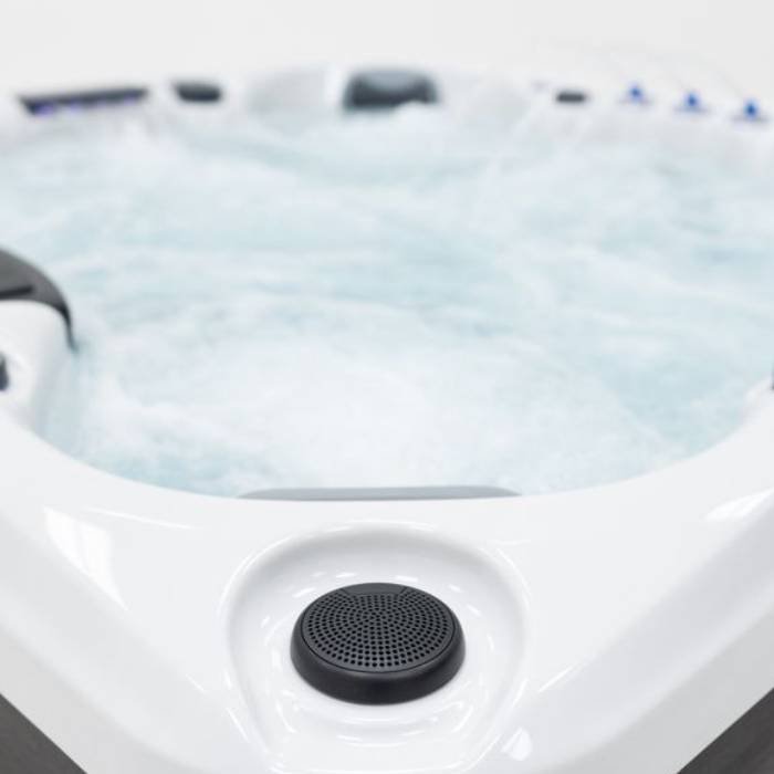 Tropic 7 seater Hot Tub 5 Tropic 7 seater Hot Tub - Image 5
